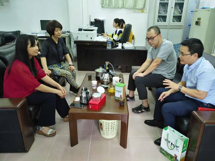 说明: http://news.zhku.edu.cn/__local/4/51/7D/5672C1FEDE2F7C4229EE45C133F_6AA5A590_24B3B.png